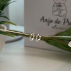 Argolinha Click de Prata 925 Cravejada com Zircônias